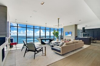 Building Photo - 1451 Brickell Ave