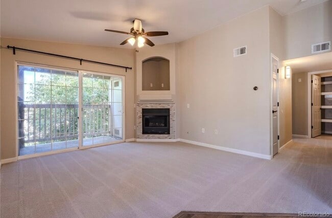 Building Photo - 10030 E Carolina Dr