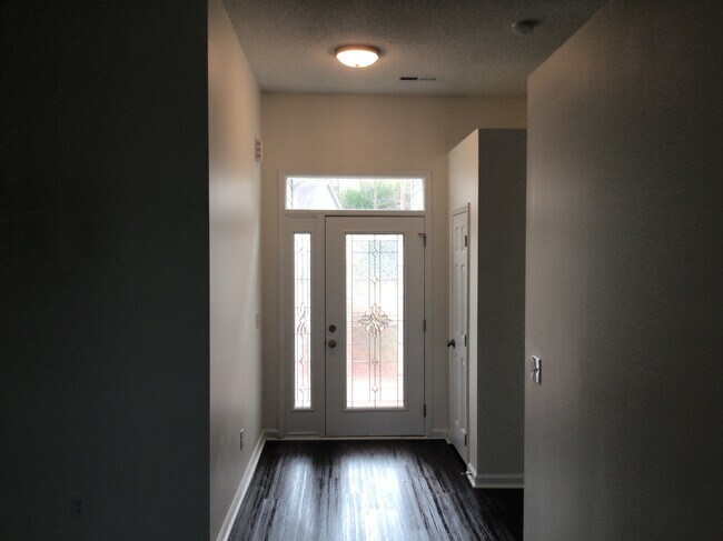 Foto del edificio - 2308 Adams Farm Parkway