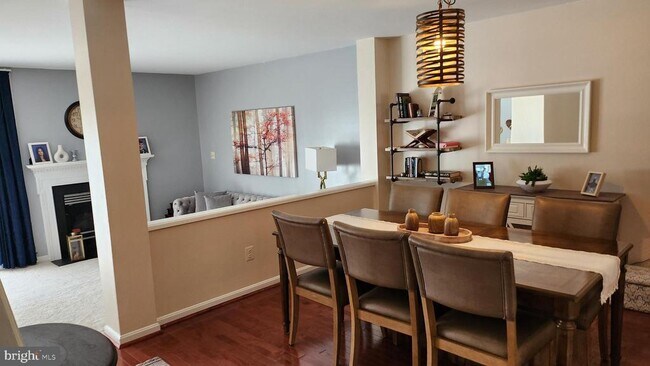 Foto del edificio - 13107 Misty Glen Ln