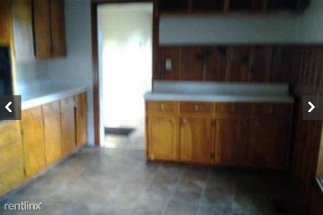 Building Photo - 124 N Weakley St