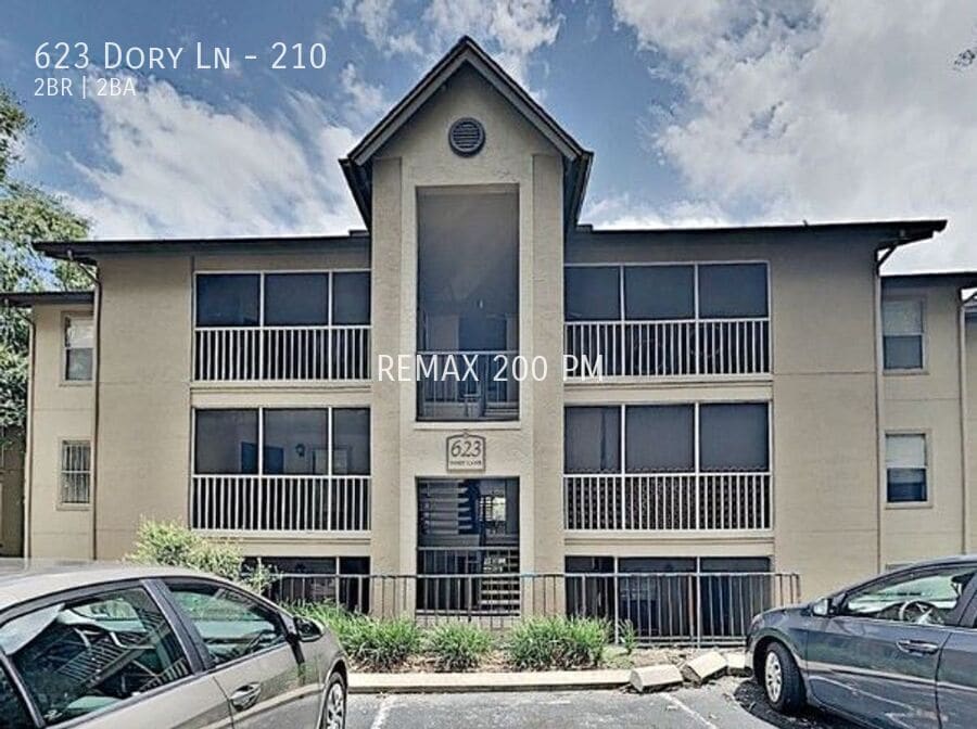Foto principal - 623 Dory Ln