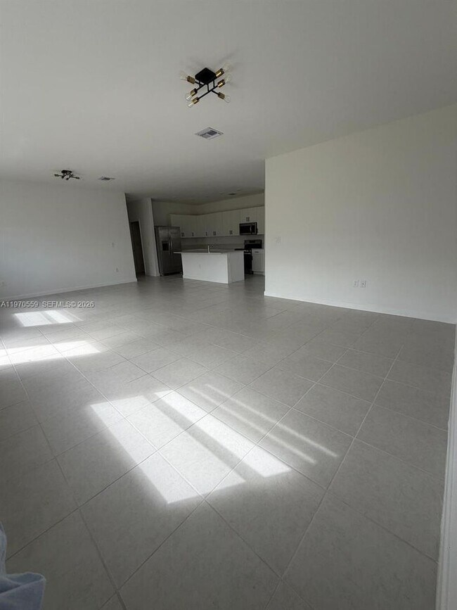 Foto del edificio - 2638 SE 9th St