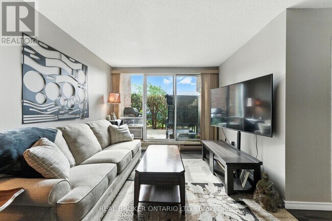 Building Photo - 36 Hayhurst Rd