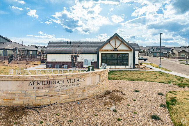 Entrada - The Farmhouse at Meridian Village