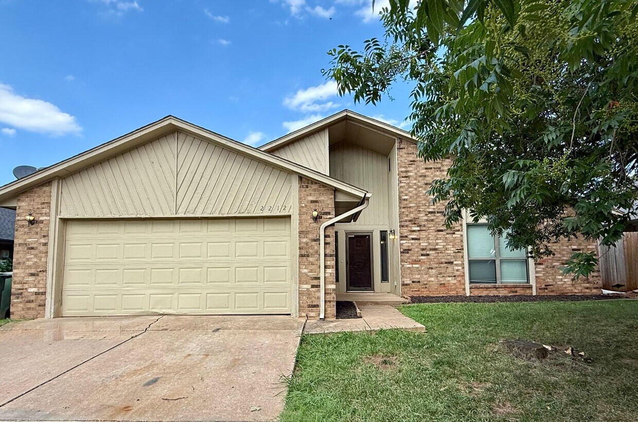 Foto principal - 3 bed, 2 bath Home in Ripple Creek!