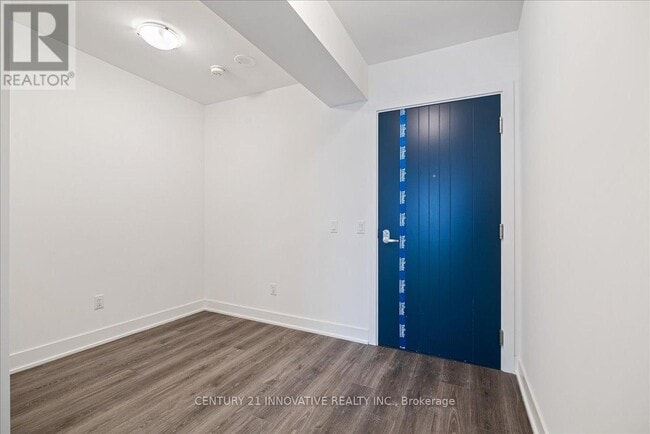 Photo du bâtiment - 2545 Simcoe St N