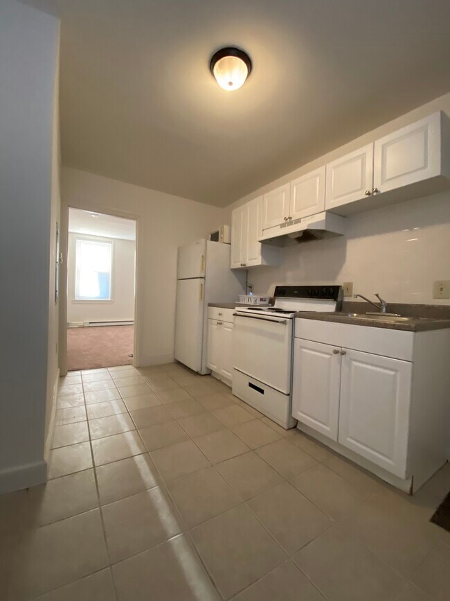 1929 E Dauphin St Unit 2nd Floor, Philadelphia, PA 19125 Apartments