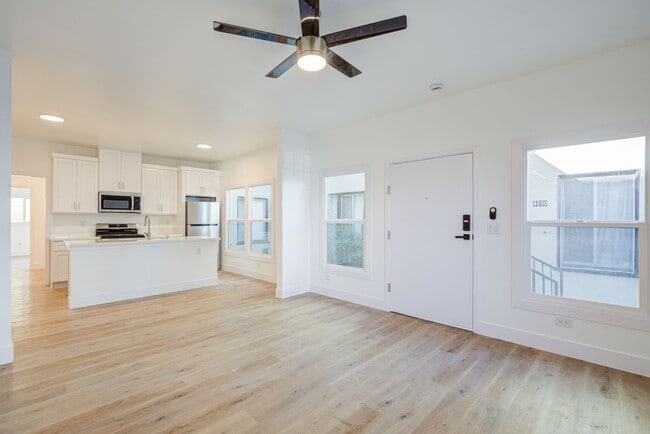 Building Photo - Lexington Residences