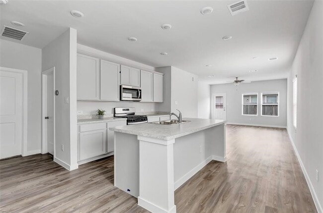 Building Photo - 16899 Pandora Wy