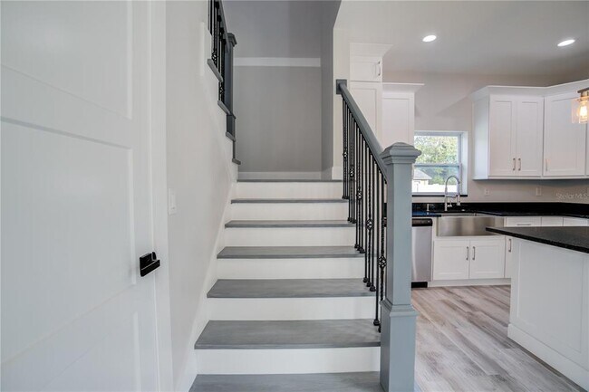 Foto del edificio - 5634 Queener Ave