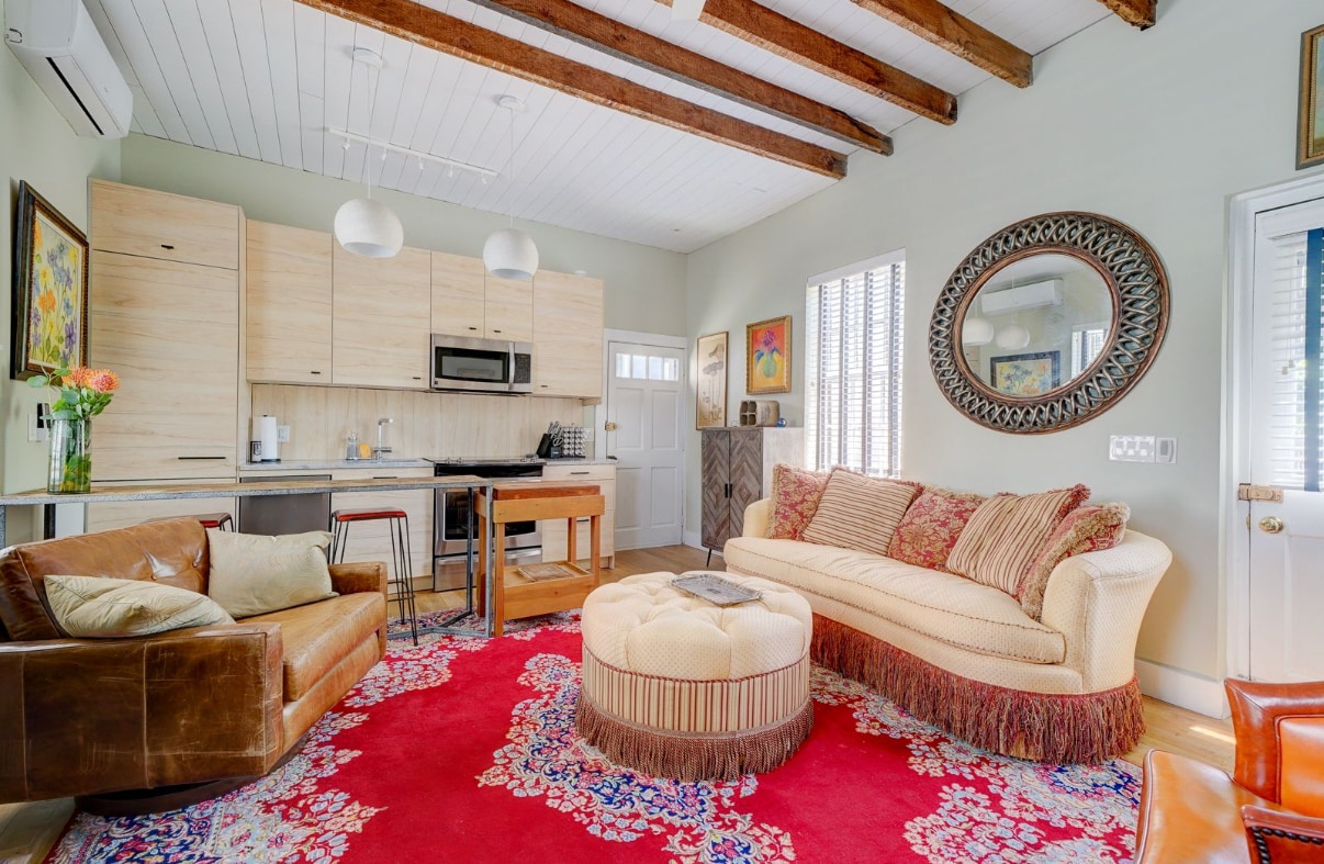 Primary Photo - 416 S Front St