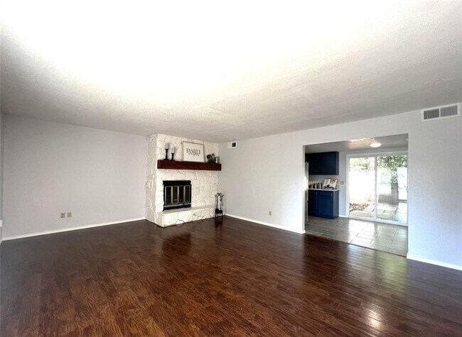 Foto del edificio - 421 Dauphin Ave