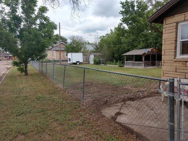 Large back yard - 630 Elm St