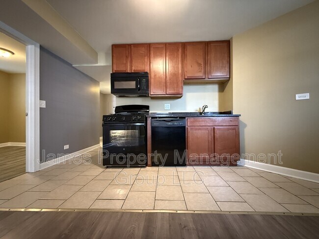 Foto del edificio - 7349 S Emerald Ave