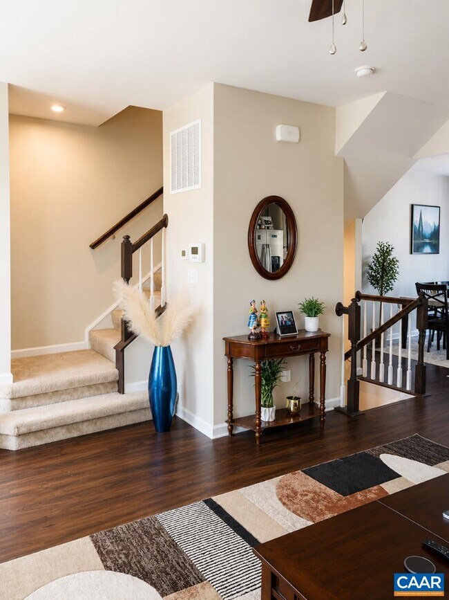 Foto del edificio - 2046 Elm Tree Ct
