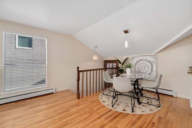 Foto del edificio - 1215 N Emerson St
