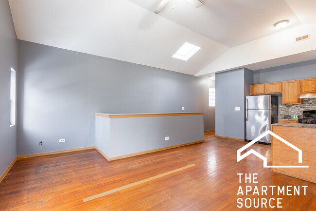 Building Photo - 1321 S Karlov Ave