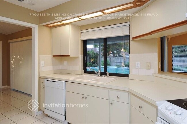 Foto del edificio - 5023 Orange Grove Way