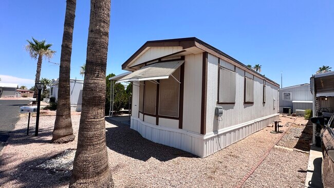 Building Photo - 345 S 58th St