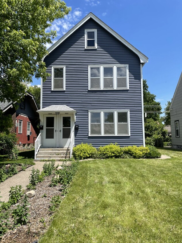 Primary Photo - 3451 Snelling Ave