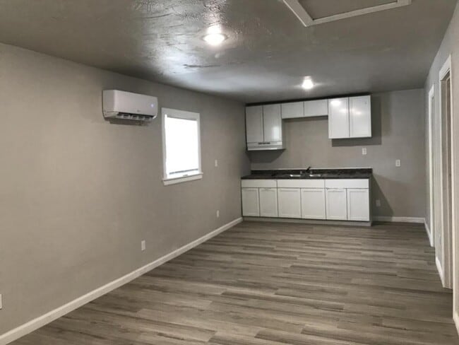 Photo - 8510 Safeguard St House