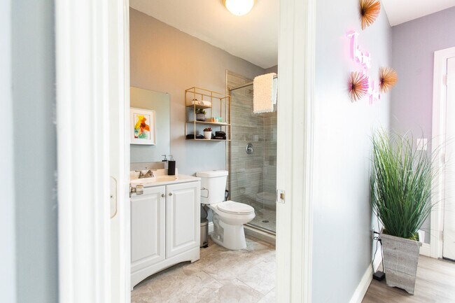 Foto del edificio - POOL HOME 3 BEDROOMS 3 BATHS