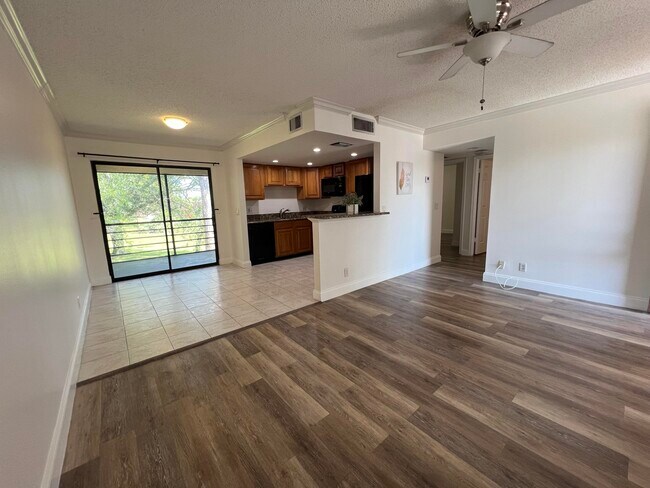 Building Photo - 4175 Oak Terrace Dr