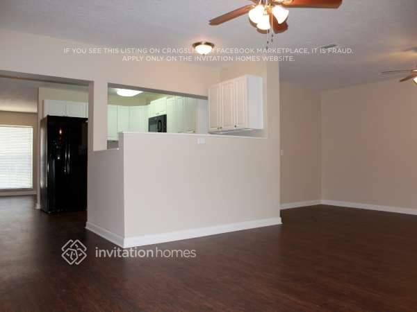 Building Photo - 3807 Spoonbill Ave