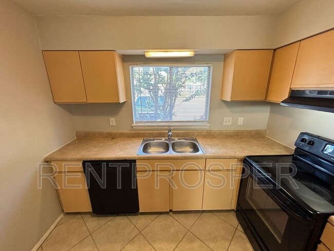 Building Photo - 4207 S Semoran Blvd