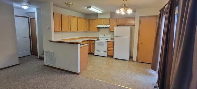 Building Photo - 1614 E Coeur D Alene Ave