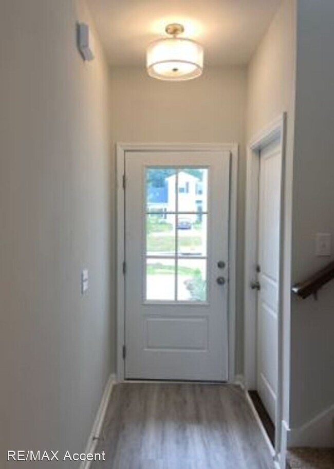 Building Photo - 3 br, 3 bath House - 139 Danbury Court