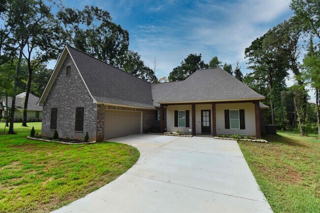 Foto del edificio - Beautiful 5 Bed 4 Bath Home in Ruston!