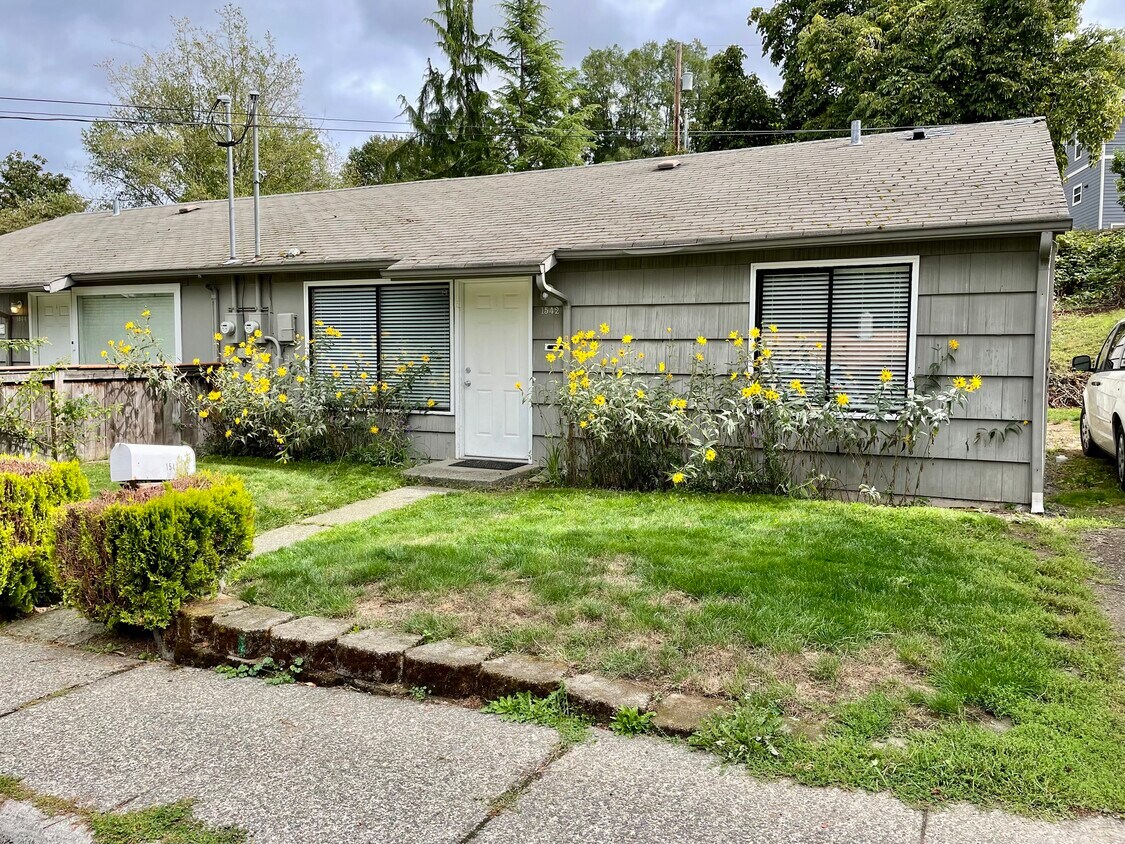 Foto principal - 1542 Olympic Ave