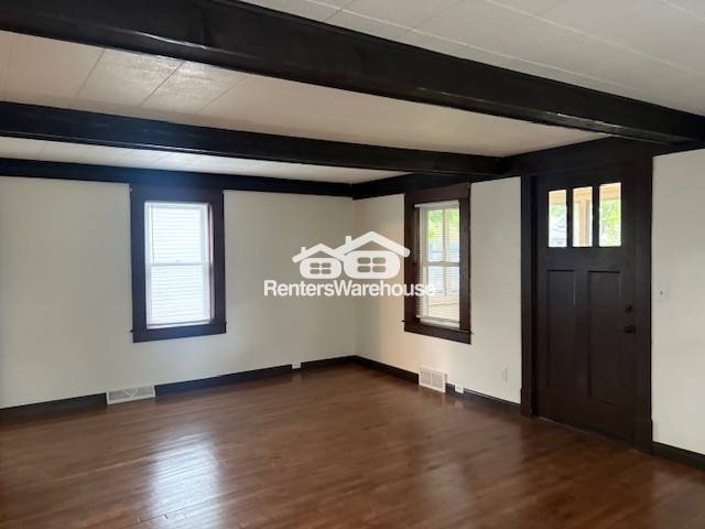 Building Photo - 640 2nd St N