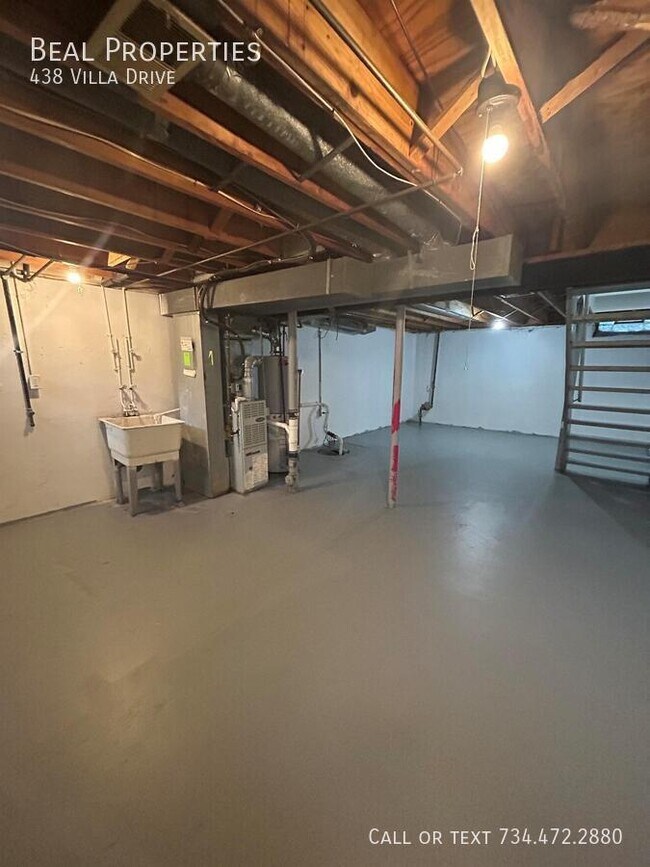 Foto del edificio - 438 Villa Dr