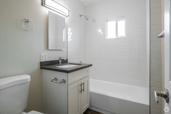 2BR, 2BA - 1,000SF - Bathroom - La Pat Courtyard Apartments