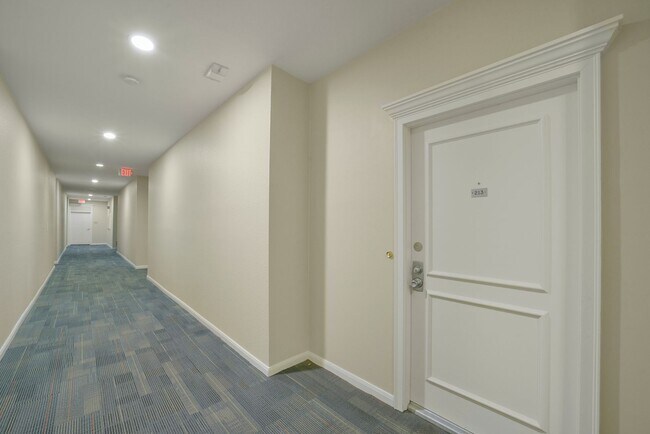 Building Photo - 2400 N Braeswood Blvd