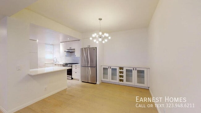 Building Photo - 4557 Haskell Ave