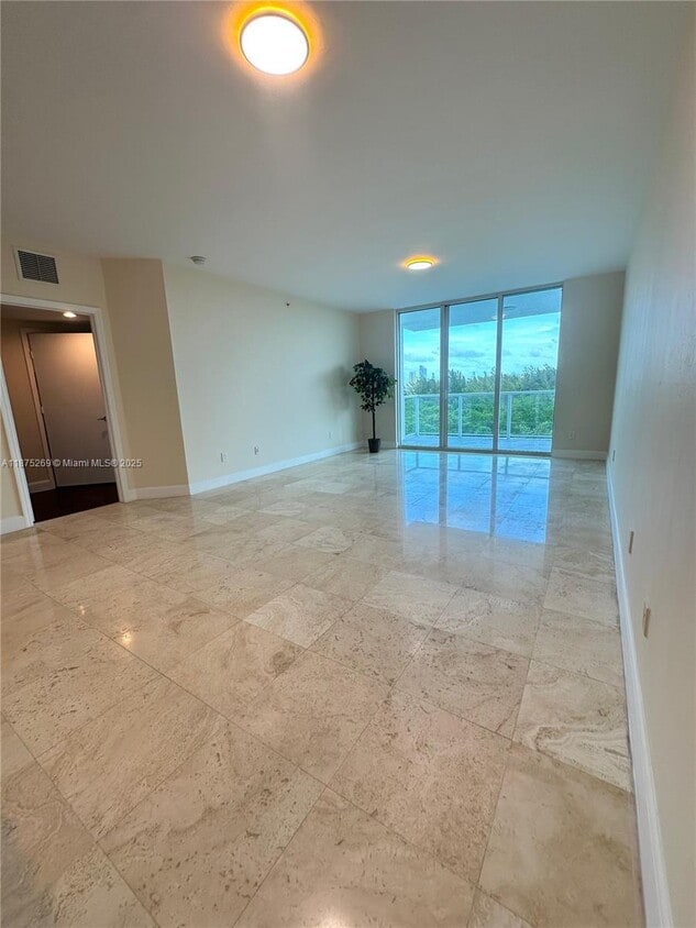 Photo - 15051 Royal Oaks Lane Apt #UN603, North Miami, FL 33181 - 3 BR 3 BA condo