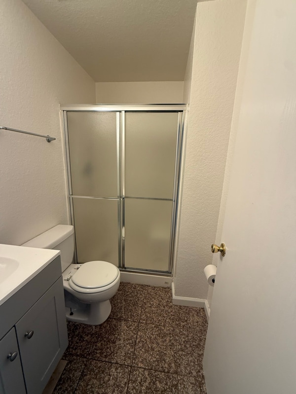 Building Photo - 103 E Lewelling Blvd