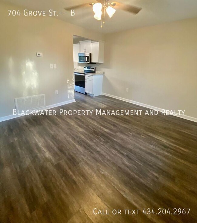 Building Photo - Two Bedroom Apartment in the Heart of Bedf...