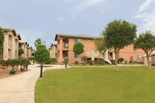 Foto del edificio - Luis Moreno Senior Apartment Homes