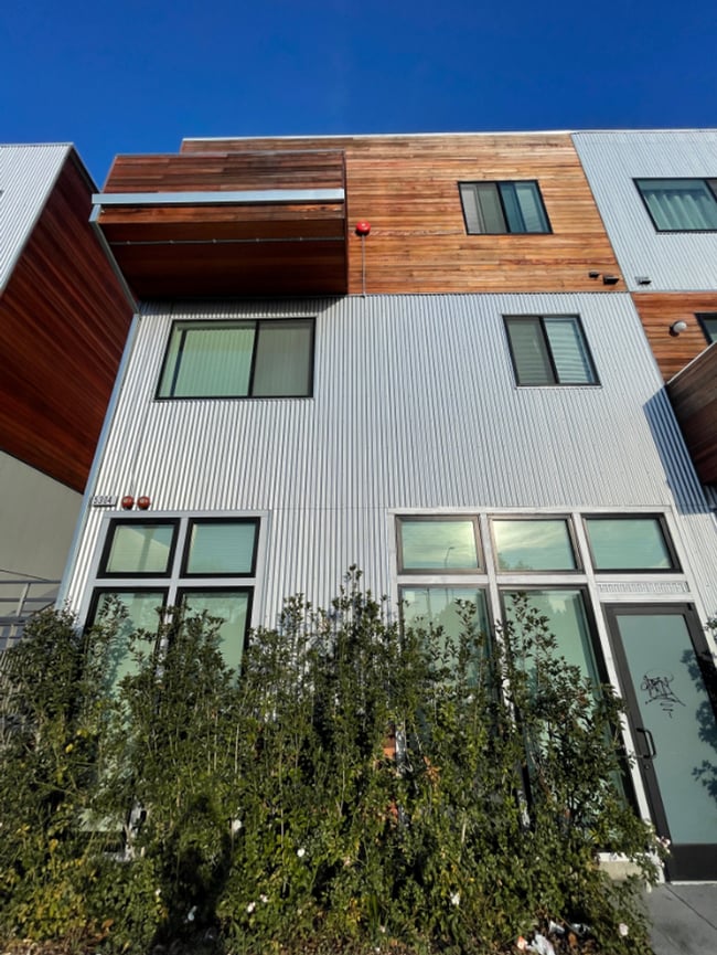 Photo - 5304 San Pablo Ave APT B