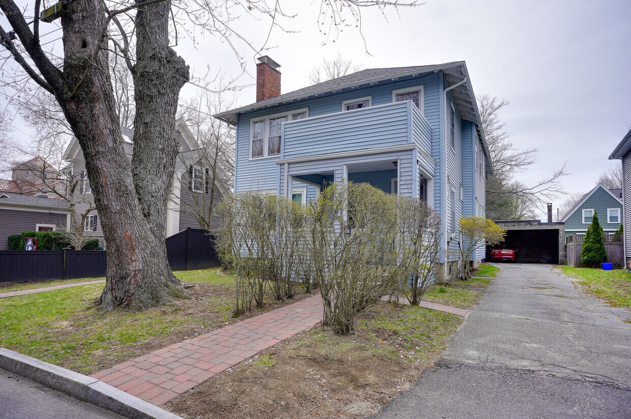 Front Exterior - 10 Whitcomb St