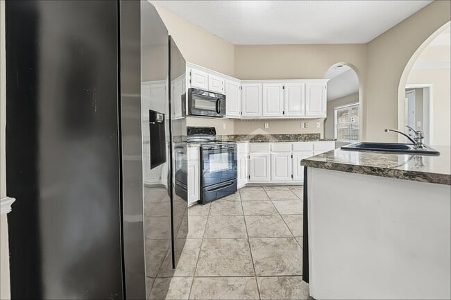 Building Photo - 6646 Raner Cv