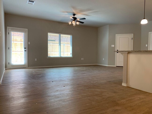 Building Photo - 1223 Preston Trails