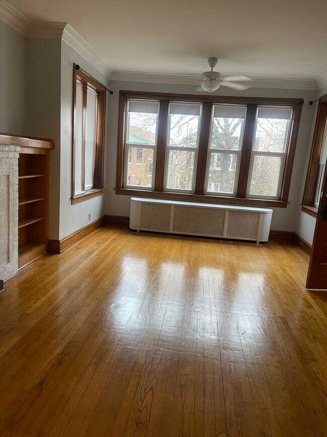 Building Photo - 2105 Gunderson Ave