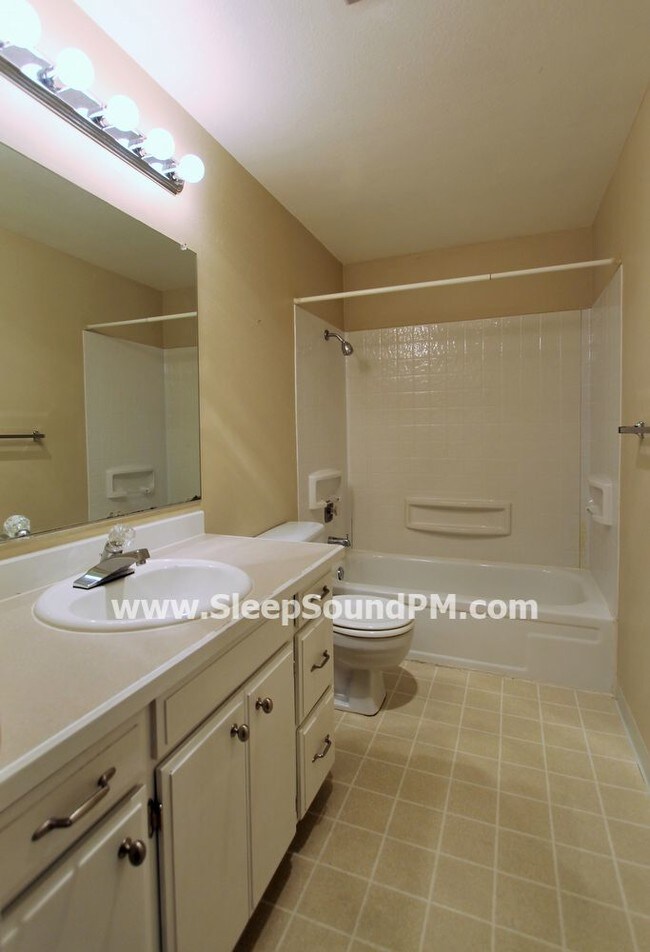 Three Bedroom Duplex Available in Tigard - Apartment for ...