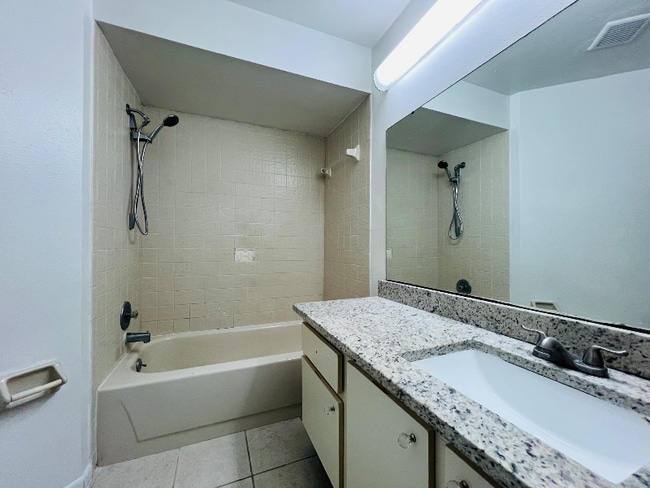 Photo - 3700 Southpointe Dr Apartment